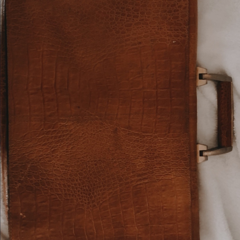 Briefcase Vintage - Looks like Croc! - Picture 7 of 13